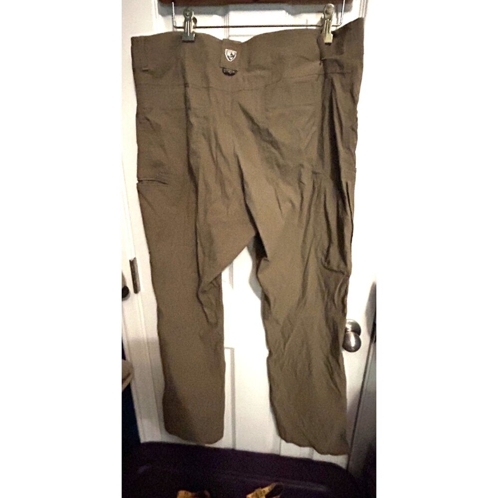 Kuhl light weight brown khaki cargo pants 35x30